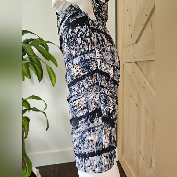 BCBG MAXAZRIA Size S Women's  Multicolor Long Sleeve Bodycon‎ Style Dress - Picture 8 of 11